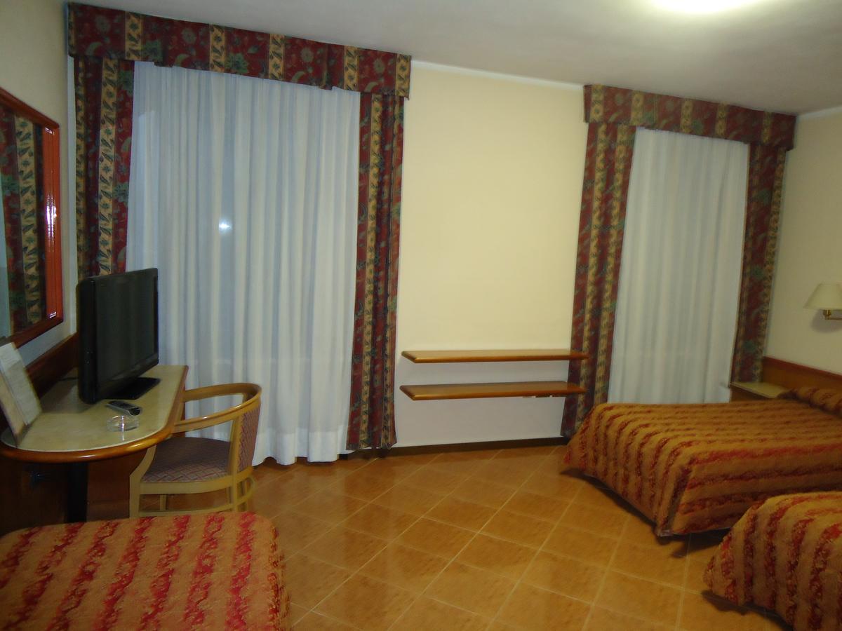 Hotel Paris Castel Goffredo 외부 사진